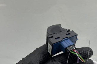 Interrupteur de leve vitre avant droit FIAT DOBLO 2
