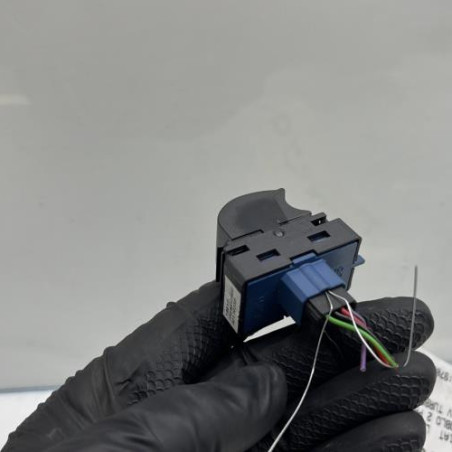 Interrupteur de leve vitre avant droit FIAT DOBLO 2