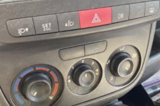 Interrupteur de leve vitre avant droit FIAT DOBLO 2