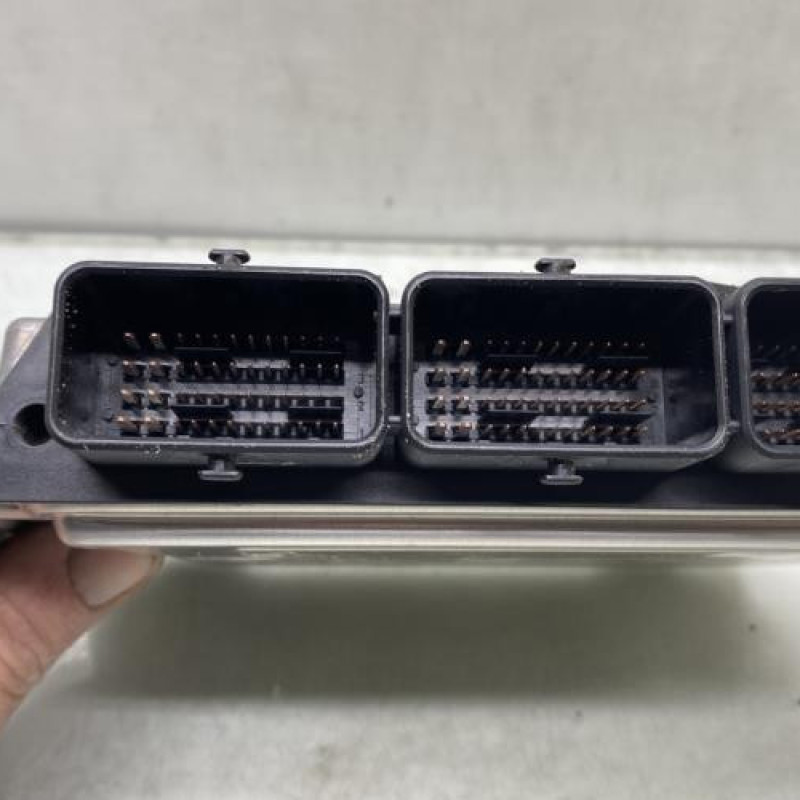 Calculateur moteur RENAULT MEGANE 3 Photo n°5