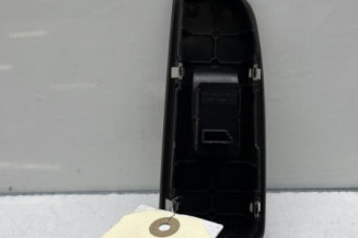Interrupteur de leve vitre avant droit BMW SERIE 1 E87
