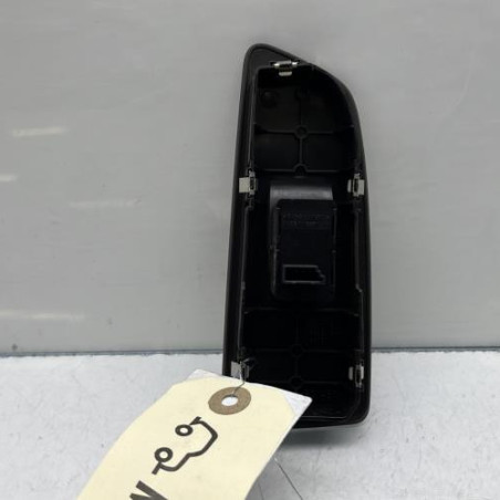 Interrupteur de leve vitre avant droit BMW SERIE 1 E87