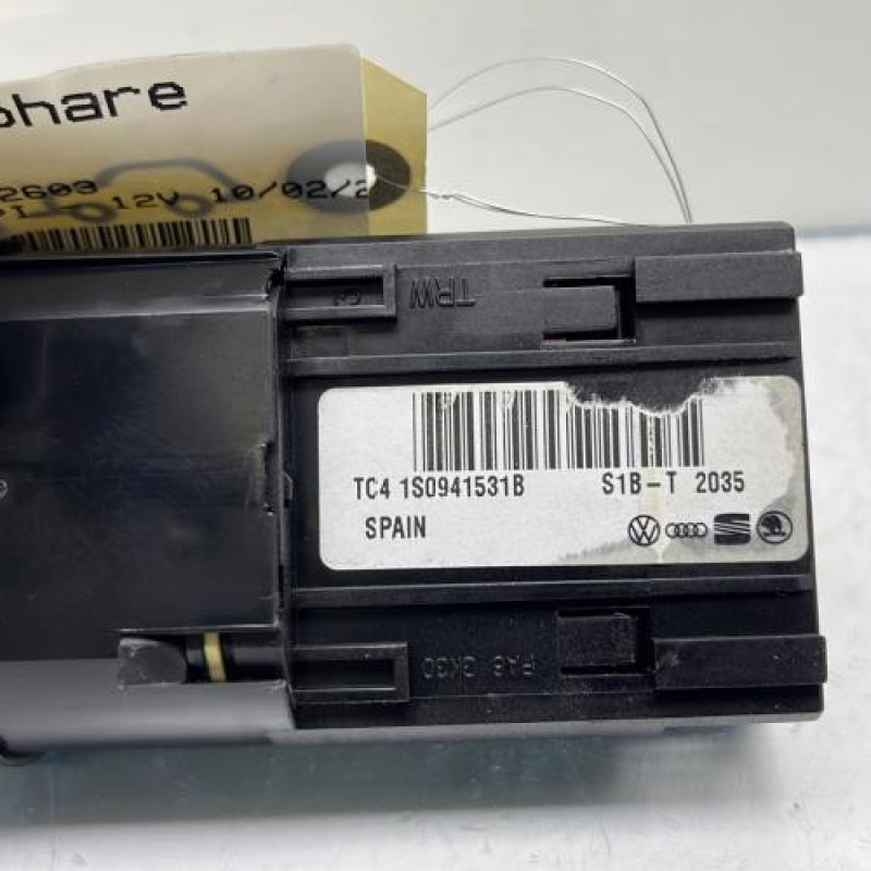 Commande de phare VOLKSWAGEN UP Photo n°3
