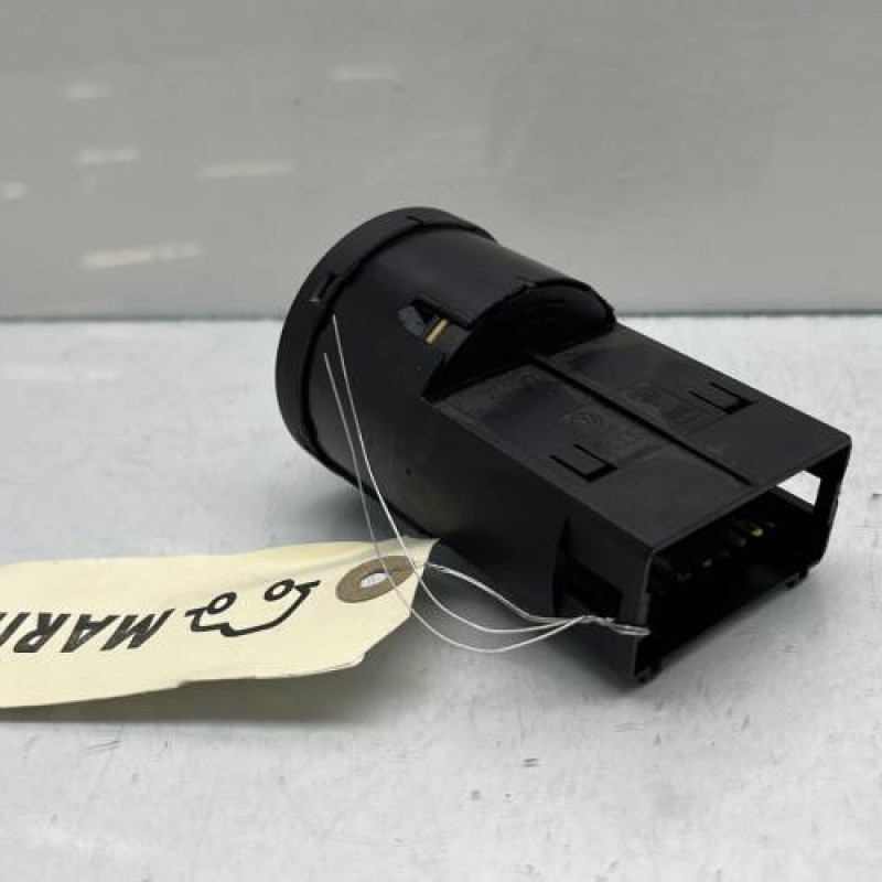 Commande de phare VOLKSWAGEN UP Photo n°4