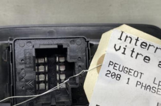 Interrupteur de leve vitre avant gauche PEUGEOT 208 1