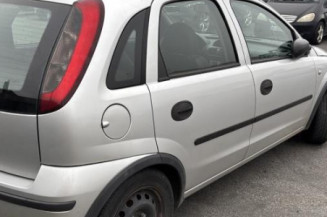 Feu arriere stop central OPEL CORSA C