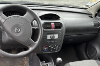 Feu arriere stop central OPEL CORSA C