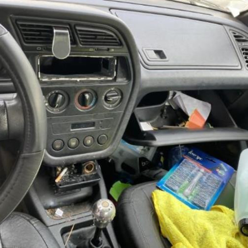 Interrupteur de leve vitre avant droit PEUGEOT 306 Photo n°19
