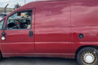 Feu arriere stop central CITROEN JUMPY 1