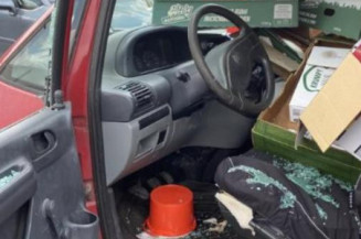 Feu arriere stop central CITROEN JUMPY 1
