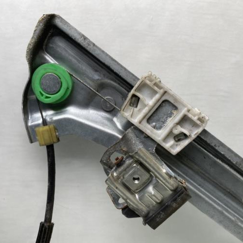 Leve vitre electrique avant droit MERCEDES VITO 639 Photo n°3