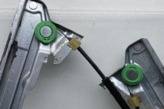 Leve vitre electrique avant gauche MERCEDES VITO 639