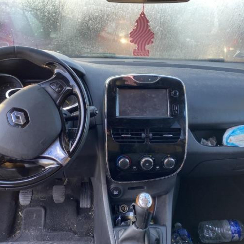 Compresseur clim RENAULT CLIO 4 Photo n°19