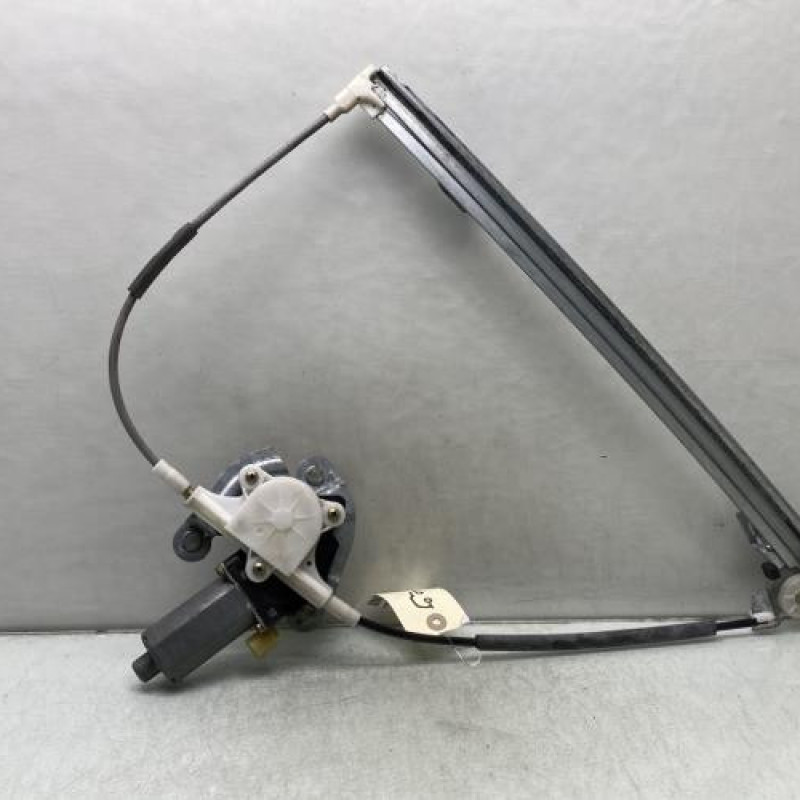 Leve vitre electrique avant droit RENAULT MEGANE 1 Photo n°1