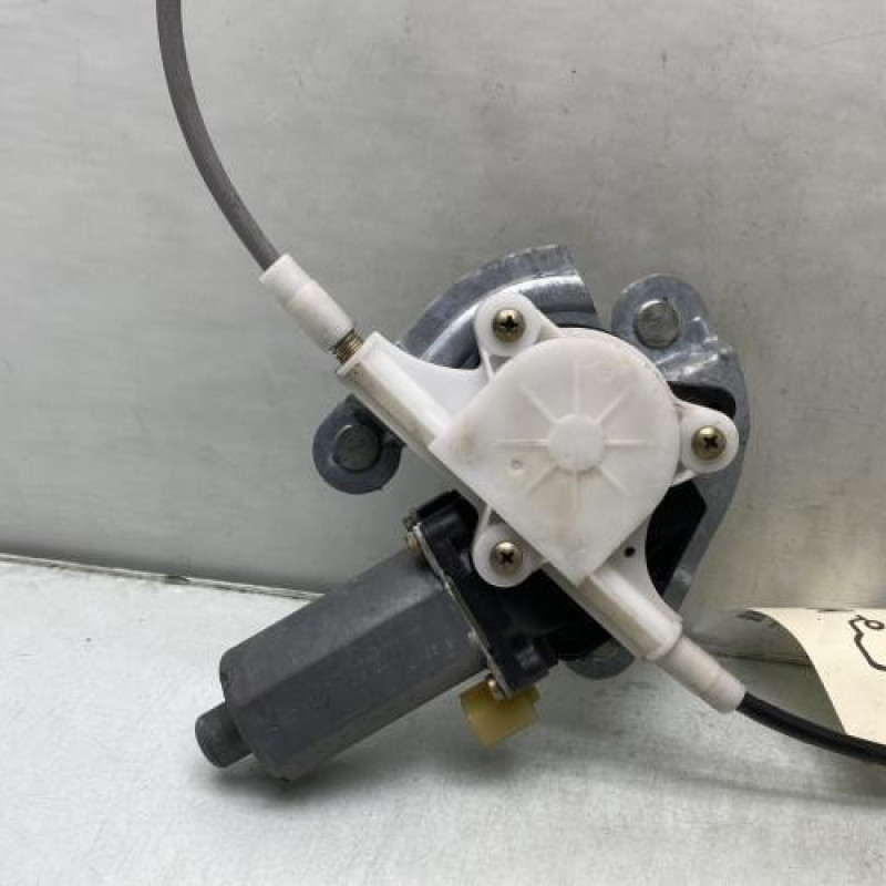 Leve vitre electrique avant droit RENAULT MEGANE 1 Photo n°4