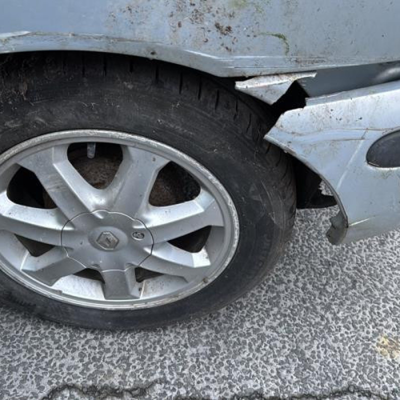 Leve vitre electrique avant droit RENAULT MEGANE 1 Photo n°17