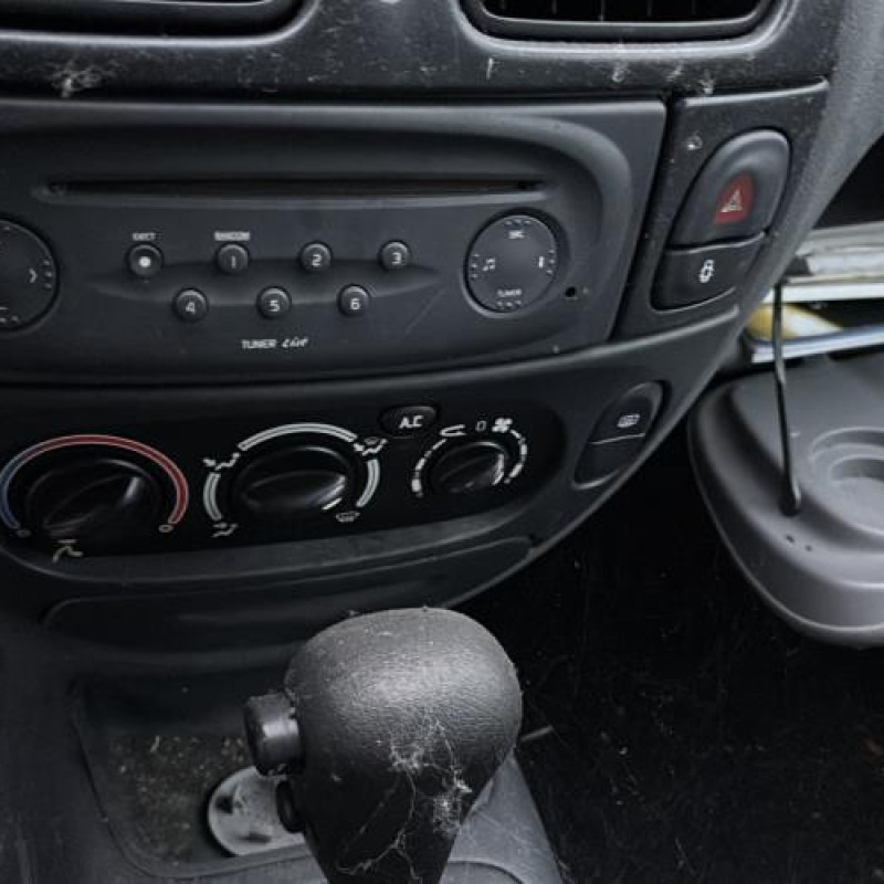 Leve vitre electrique avant droit RENAULT MEGANE 1 Photo n°19