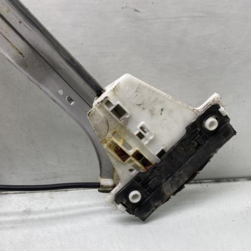 Leve vitre electrique avant droit VOLKSWAGEN FOX Photo n°2