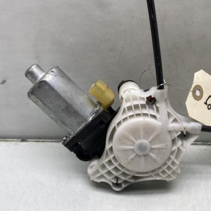 Leve vitre electrique avant droit VOLKSWAGEN FOX Photo n°3