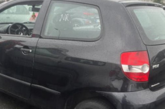Leve vitre electrique avant droit VOLKSWAGEN FOX