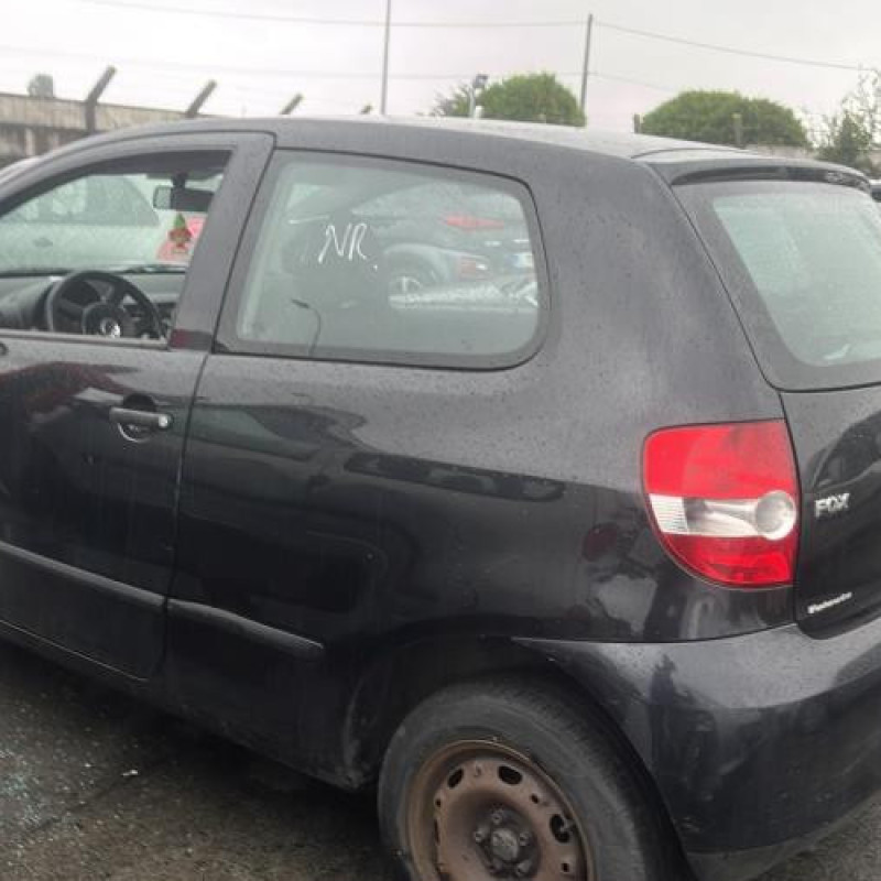 Leve vitre electrique avant droit VOLKSWAGEN FOX Photo n°10