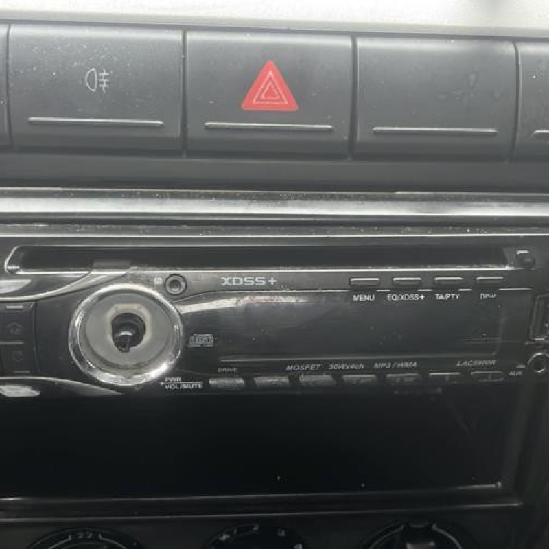 Leve vitre electrique avant droit VOLKSWAGEN FOX Photo n°15