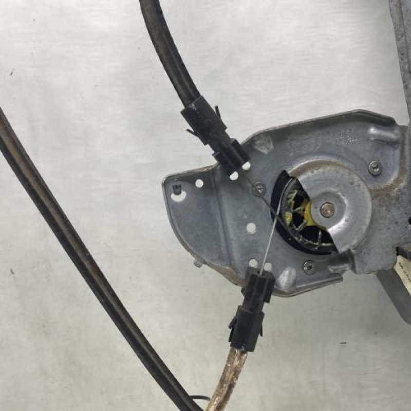 Leve vitre electrique avant gauche PEUGEOT 1007 Photo n°6
