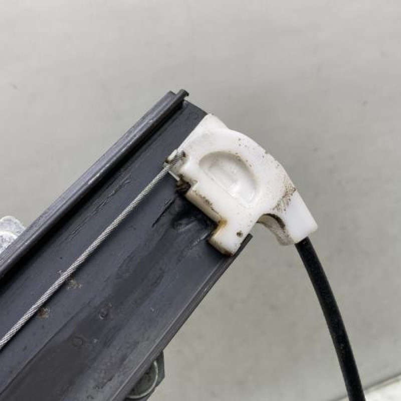 Leve vitre electrique avant gauche CHEVROLET MATIZ 2 Photo n°3