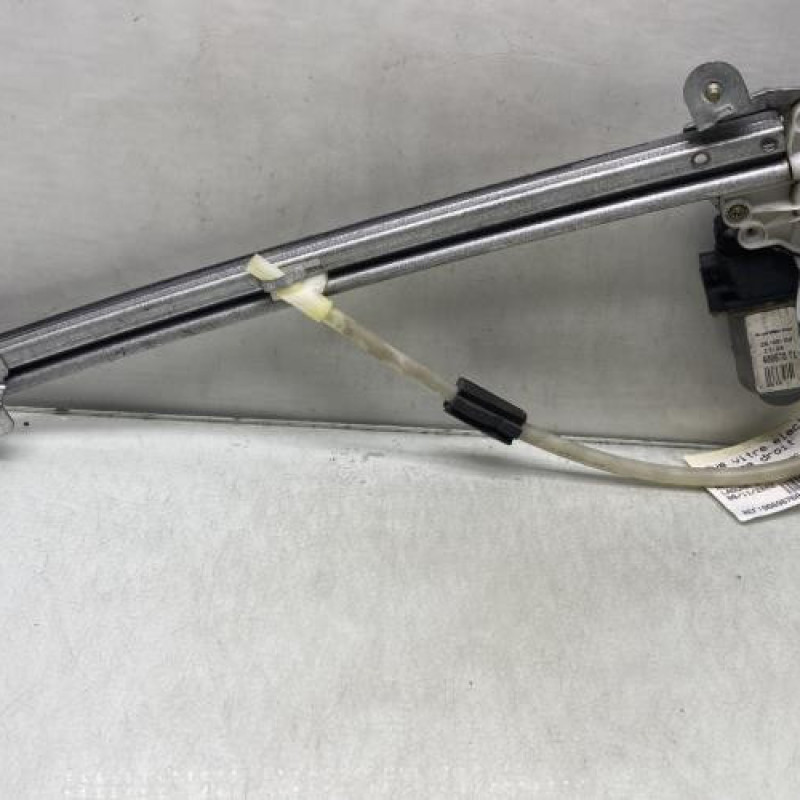Leve vitre electrique arriere droit RENAULT LAGUNA 2 Photo n°6