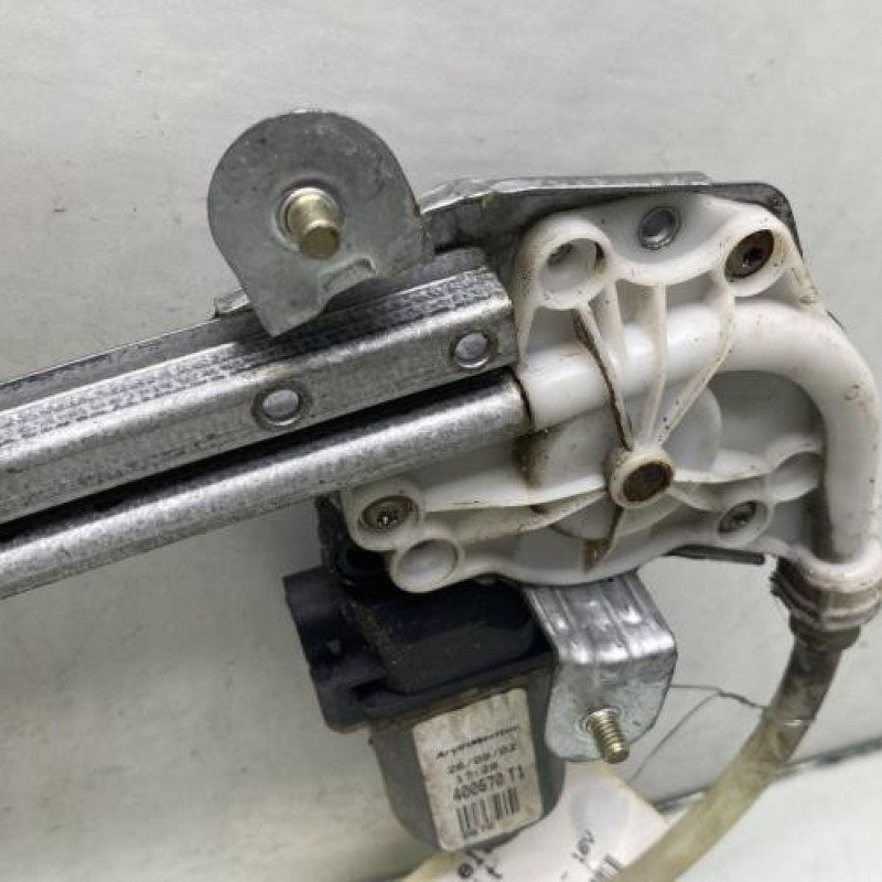 Leve vitre electrique arriere droit RENAULT LAGUNA 2 Photo n°9