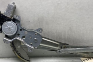 Leve vitre electrique avant droit SUZUKI SWIFT 3