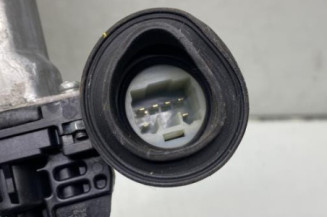 Leve vitre electrique avant gauche SUZUKI SWIFT 3