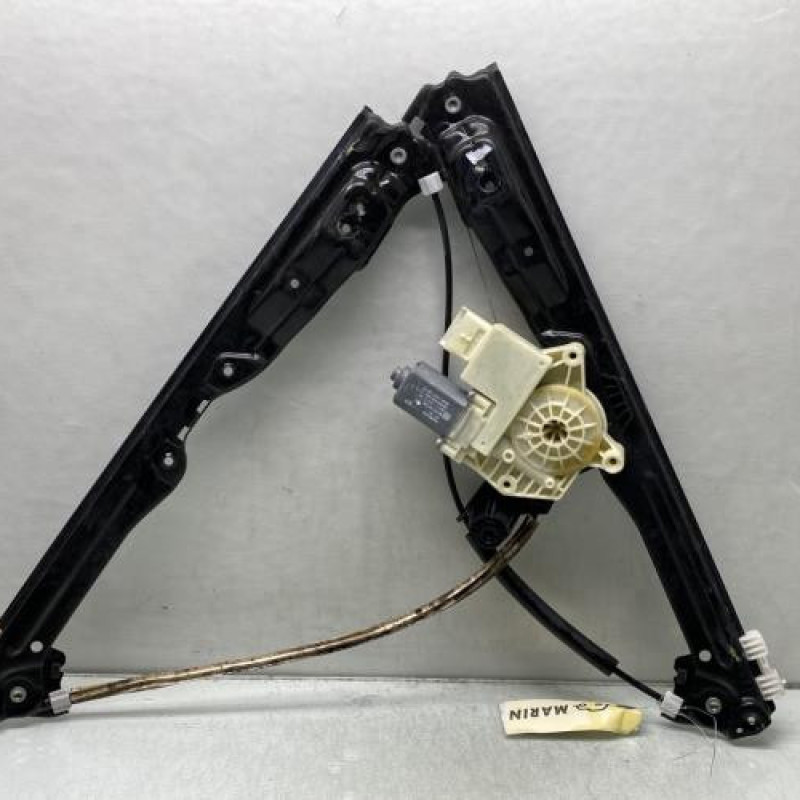 Leve vitre electrique avant droit PEUGEOT 308 2 SW Photo n°4