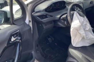 Leve vitre electrique avant gauche PEUGEOT 208 1