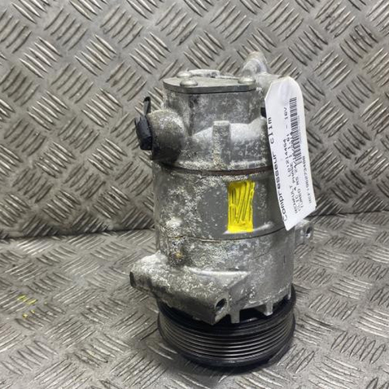 Compresseur clim RENAULT CLIO 4 Photo n°1