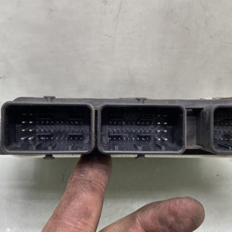 Calculateur moteur RENAULT KANGOO 2 Photo n°3