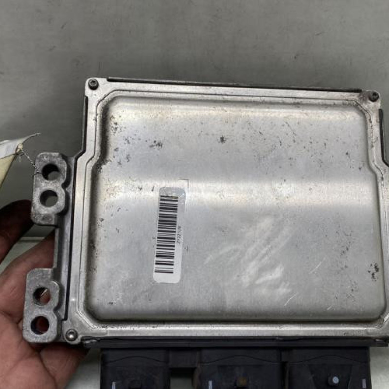 Calculateur moteur RENAULT KANGOO 2 Photo n°4