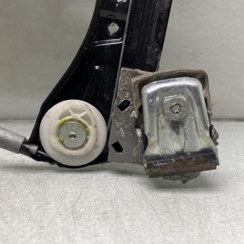 Leve vitre electrique avant gauche MERCEDES CLASSE C 203 Photo n°3