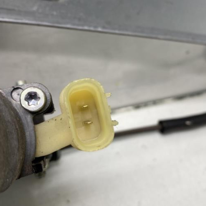 Leve vitre electrique avant gauche KIA RIO 2 Photo n°4