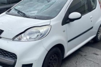 Leve vitre electrique avant gauche PEUGEOT 107