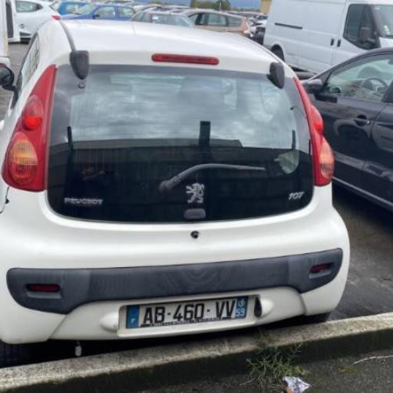 Leve vitre electrique avant gauche PEUGEOT 107 Photo n°19