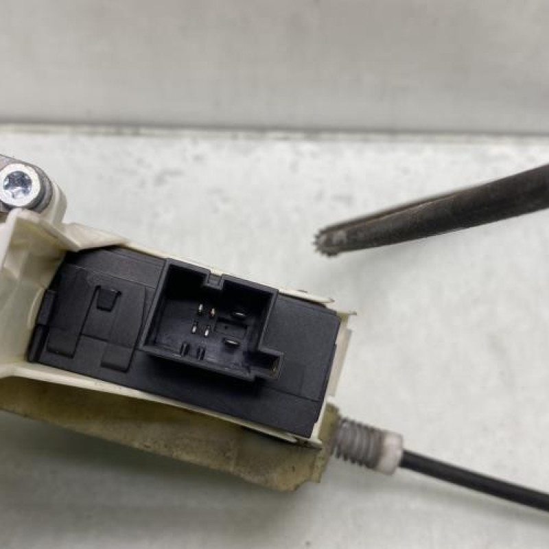 Leve vitre electrique avant gauche AUDI A6 3 Photo n°5