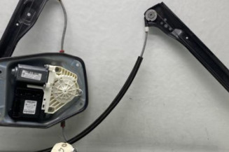 Leve vitre electrique avant droit VOLKSWAGEN GOLF 5 Photo n°1