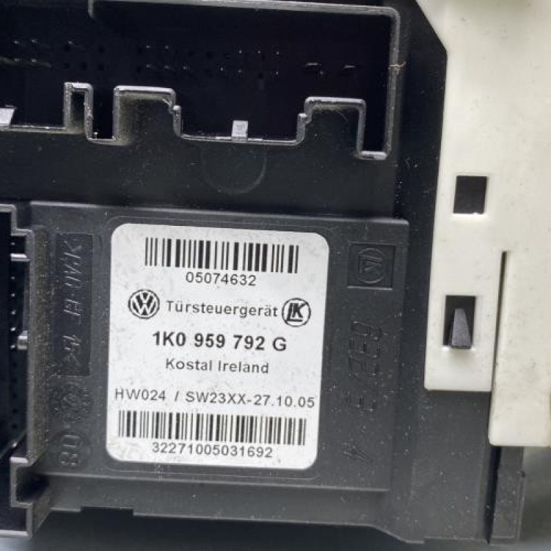 Leve vitre electrique avant droit VOLKSWAGEN GOLF 5 Photo n°7