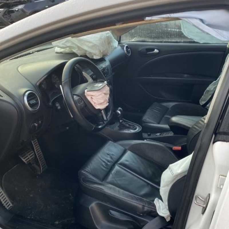 Amortisseur avant droit SEAT LEON 2 Photo n°8