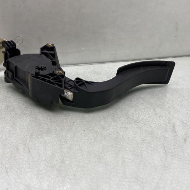 Pedalier d'accelerateur RENAULT CAPTUR 1 Photo n°4