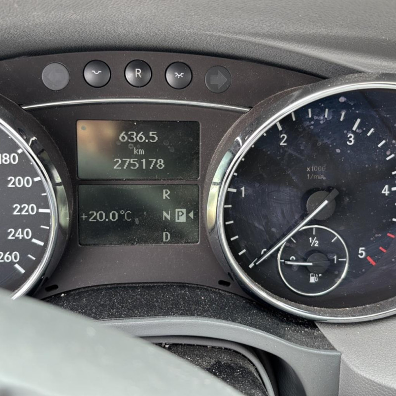 MERCEDES CLASSE R 251 PHASE 1 BREAK 320 3.0 CDI - 24V V6 TURBO 4-MATIC 4X4 Photo n°19