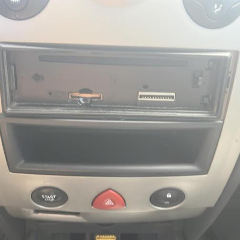 Boite a gants RENAULT MEGANE 2 Photo n°17