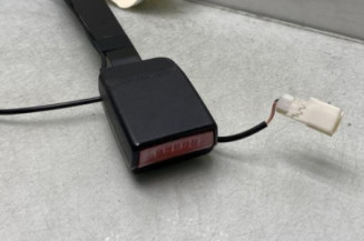 Attache ceinture avant droit NISSAN QASHQAI 1