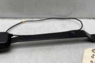 Attache ceinture avant droit NISSAN QASHQAI 1